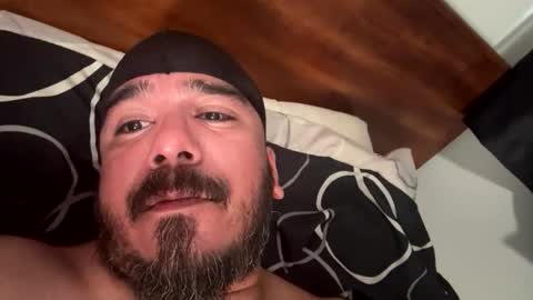 elgatonegrodelah online show from March 31, 6:31 pm