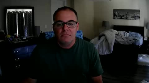 elierpons73 online show from June 1, 6:30 pm