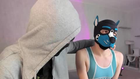 elliot_winki online show from May 21, 10:47 pm