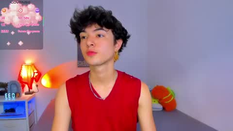 elliotvolkov online show from May 14, 5:33 pm