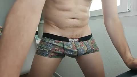 elrubiyo25 online show from June 22, 9:26 am