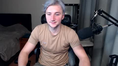 Elvin Vaenight online show from November 7, 9:40 pm