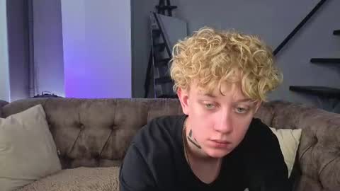 em_chipsi online show from July 26, 5:26 am