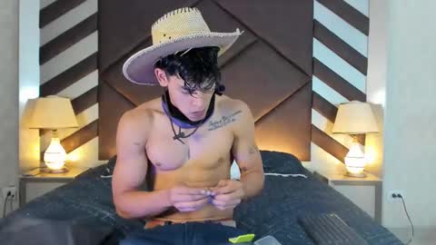 EmilianoBrl online show from March 6, 11:58 am