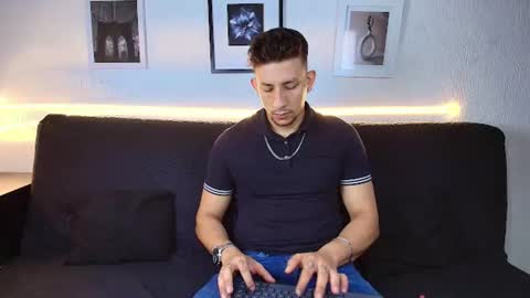 EMILIOCUM online show from June 17, 3:03 pm