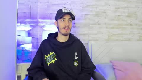 emir_ozan online show from January 11, 11:36 am