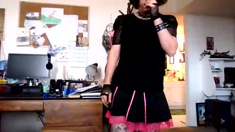 emo_cock42 online show from March 30, 12:39 pm