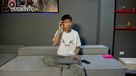 Ender online show from March 2, 2:46 pm