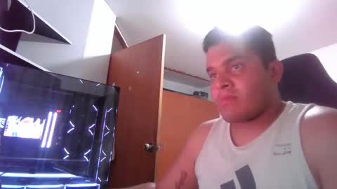 enriqueg15 online show from November 22, 3:06 am