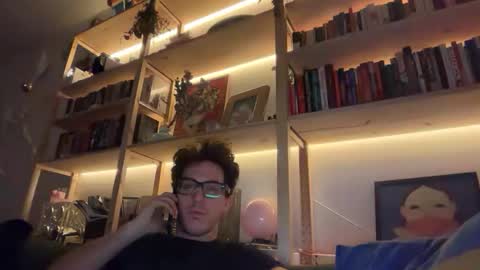 enzyme_ online show from December 17, 10:49 pm