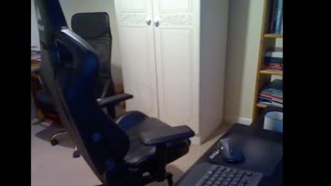 erasmus_d online show from September 29, 5:53 pm