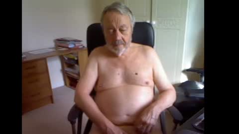 erasmus_d online show from July 23, 4:37 pm