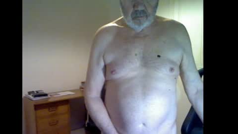 erasmus_d online show from February 11, 6:46 pm