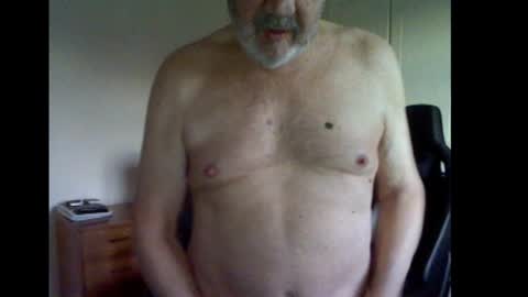 erasmus_d online show from March 5, 5:50 pm