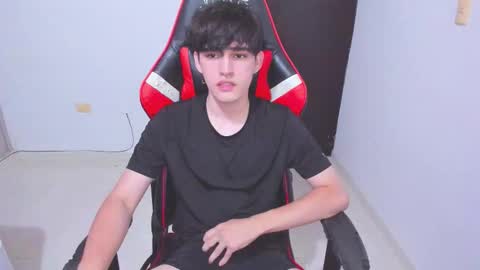 eren_tatakae online show from December 4, 2:07 am