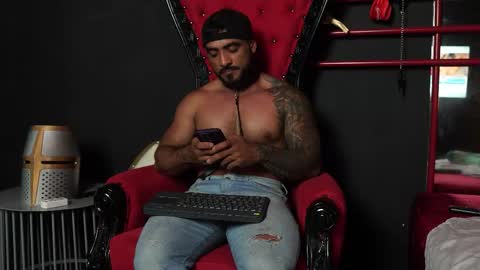 Brayan online show from October 25, 3:30 am