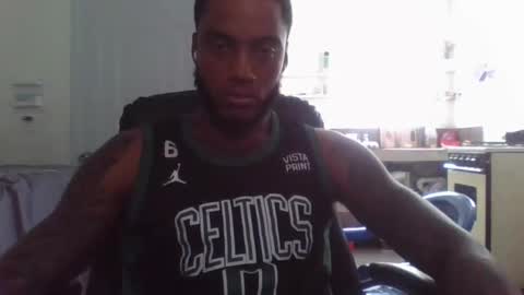 Eric Buck online show from December 18, 5:52 pm