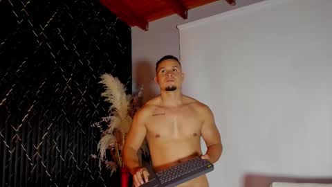 Erick online show from March 2, 5:33 am