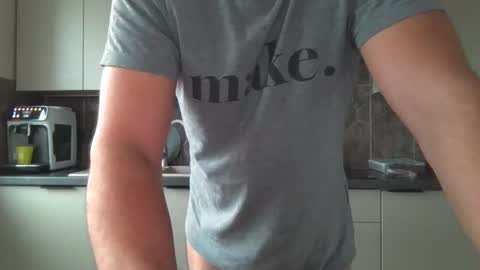 Snapshot of erikanoz chatting on December 30, 8:43 am boyohboy online show from December 30, 8:43 am