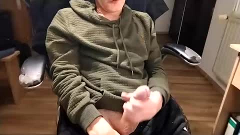 Erlektroboy2s online show from February 16, 3:26 am