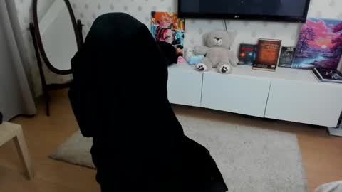 Max online show from November 1, 10:25 pm