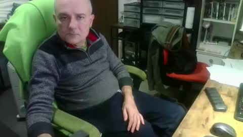 ernello online show from October 21, 8:01 pm