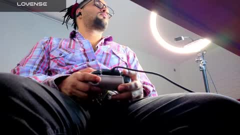 ernesto rodriguez 82 online show from April 1, 7:21 am