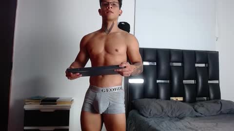 Eros online show from November 10, 6:35 pm