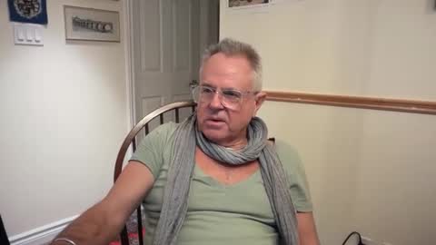 eros online show from December 5, 2:07 am