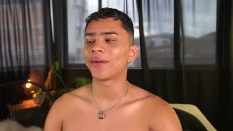 Eros Wild online show from February 2, 8:06 pm