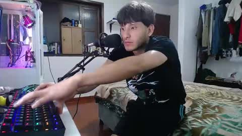 Esteban online show from January 18, 4:19 am