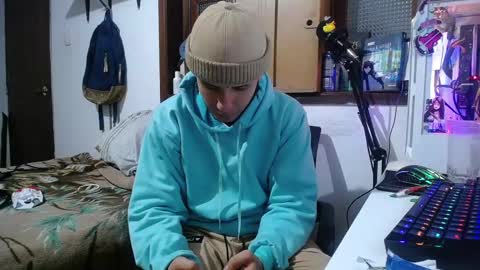 Esteban online show from March 8, 8:19 am