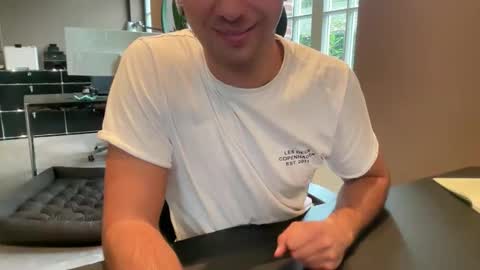 eskp online show from October 7, 1:59 pm