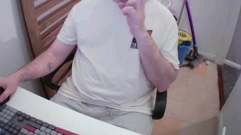 Morph online show from April 13, 7:58 pm