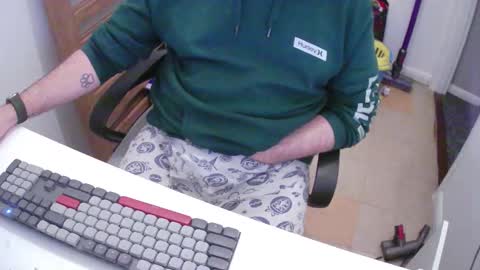 Morph online show from November 19, 9:58 pm