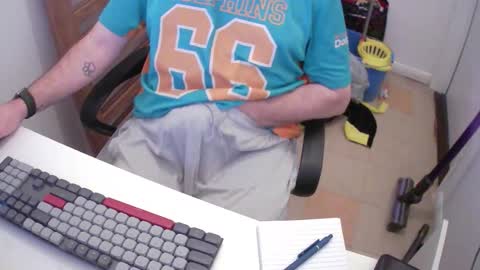 Morph online show from November 13, 9:19 pm