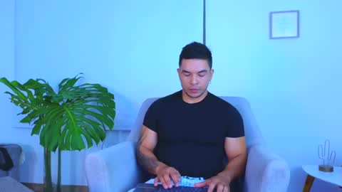 ESTEBAN online show from June 10, 11:34 am