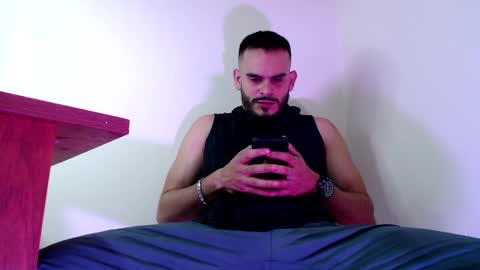 Esteban Fernandez online show from December 21, 12:27 pm