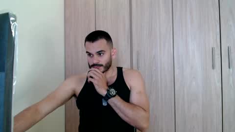 Esteban Fernandez online show from February 5, 1:54 pm