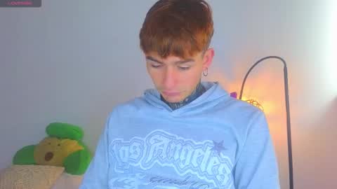 Esteban independent model online show from January 6, 1:59 pm