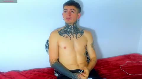 Esteban independent model online show from April 20, 1:46 pm
