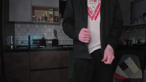 LOUIS online show from March 17, 12:07 pm