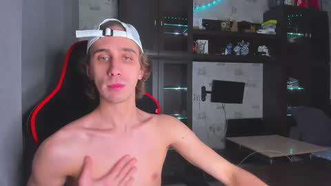 LOUIS online show from November 18, 2:37 am