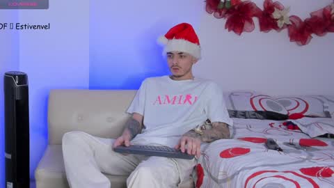 estivenvel online show from December 24, 7:00 pm