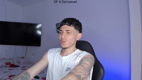 estivenvel online show from September 26, 6:27 pm