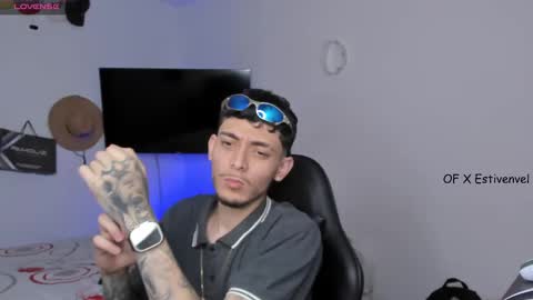 estivenvel online show from October 6, 6:01 pm