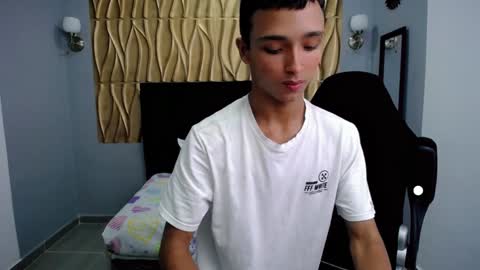 estyler_18 online show from January 9, 10:20 am