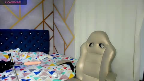 estyler_18 online show from January 13, 6:06 am