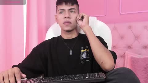 ethan online show from December 3, 2:27 pm