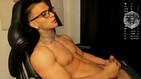 Ethan - Independent model online show from July 28, 8:52 pm